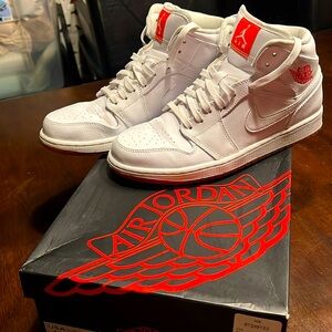 Mens Air Jordan 1 mid sneakers